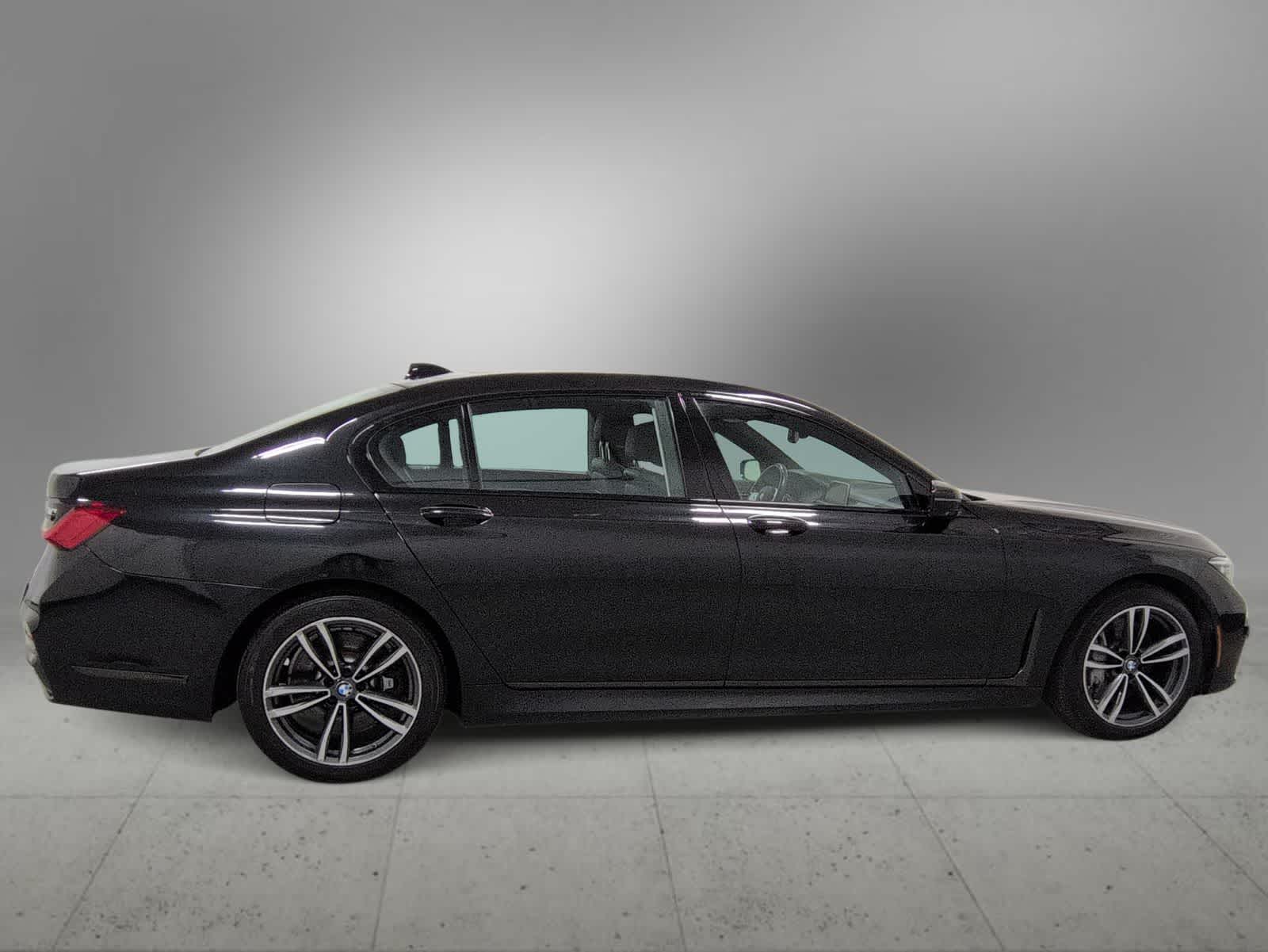 Thumbnail: 2020 BMW 7 Series - 16