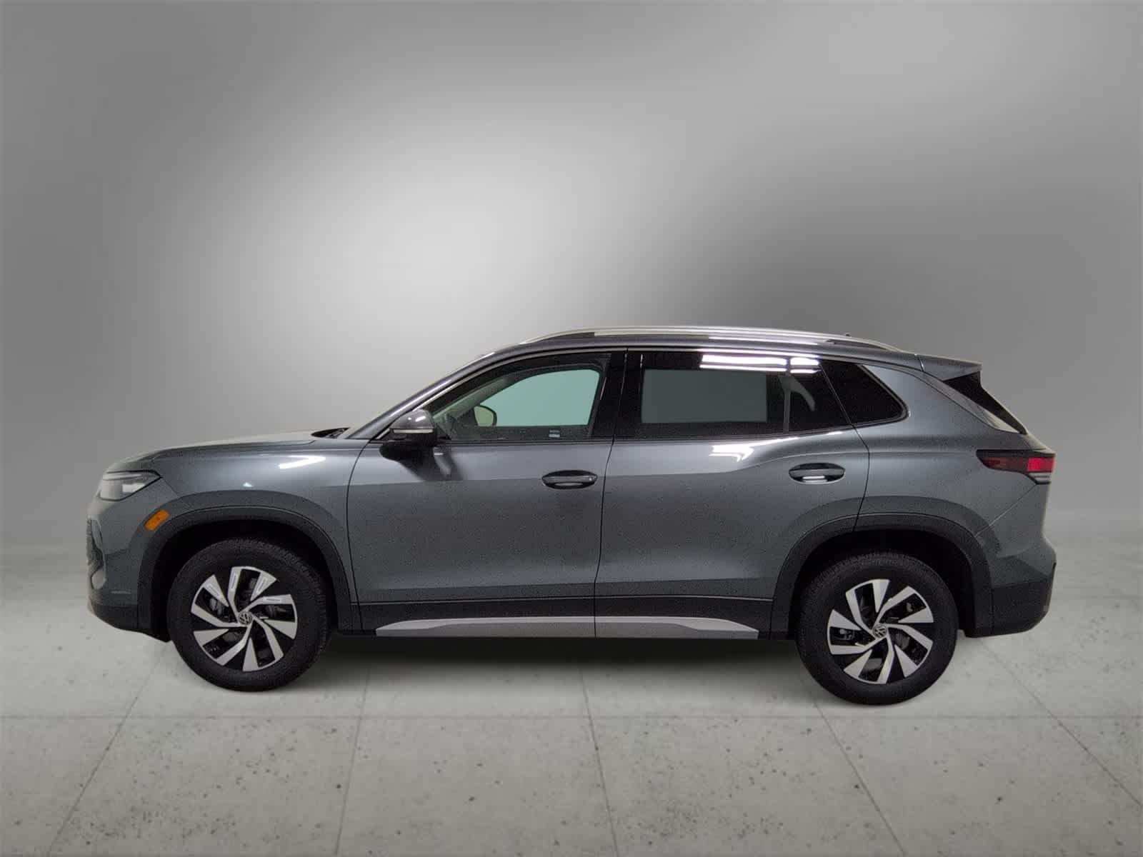 Thumbnail: 2026 Volkswagen Tiguan - 5