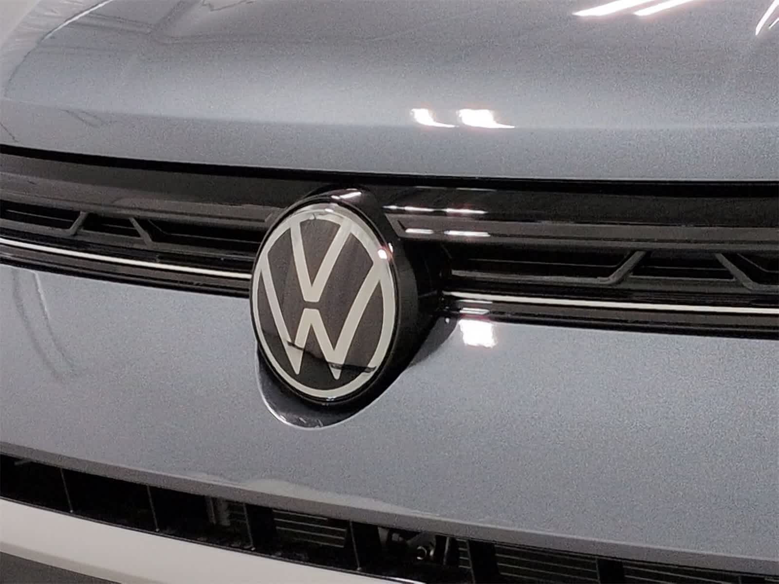 Thumbnail: 2025 Volkswagen Taos - 12