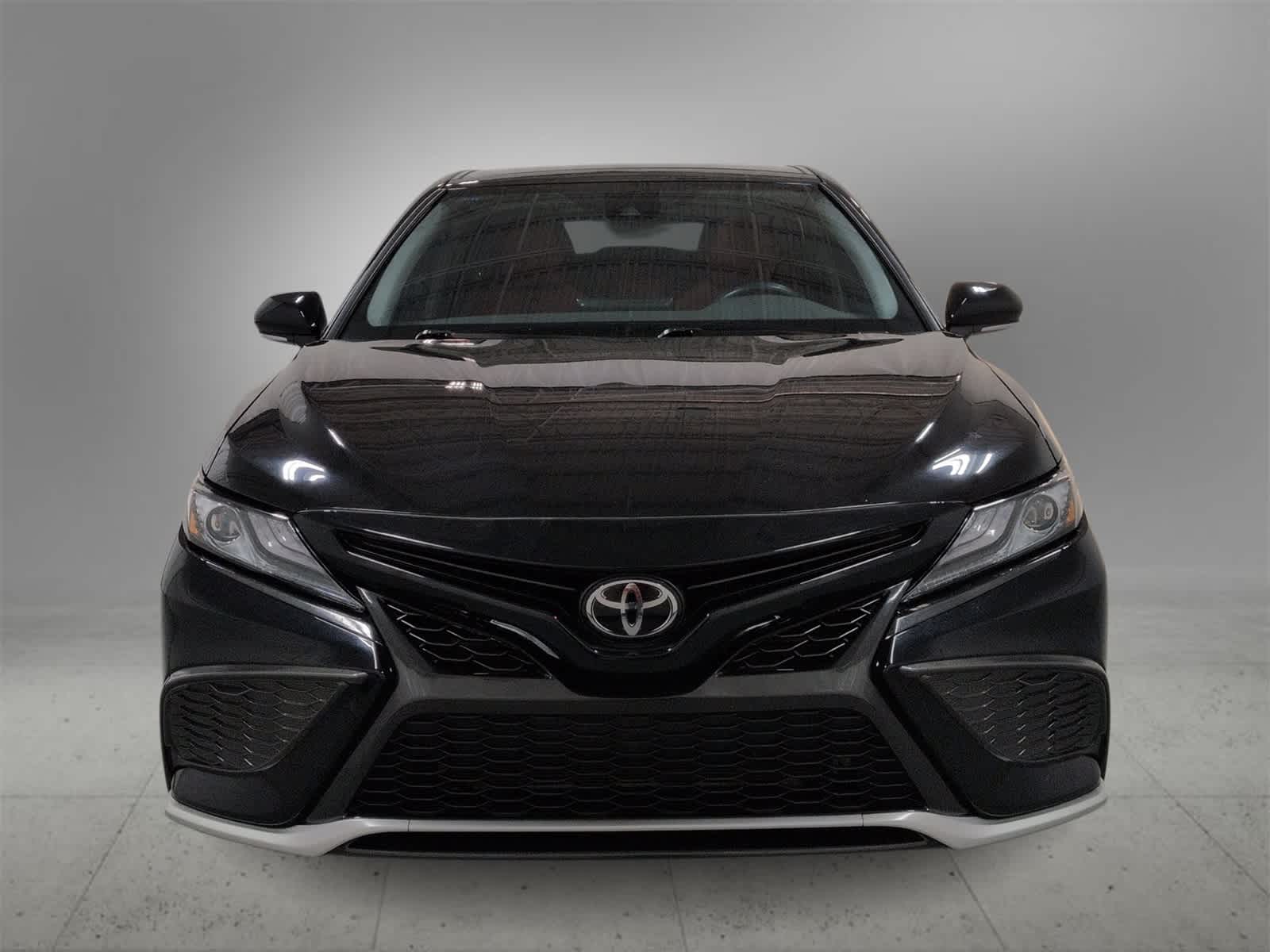 2021 Toyota Camry XSE photo 3