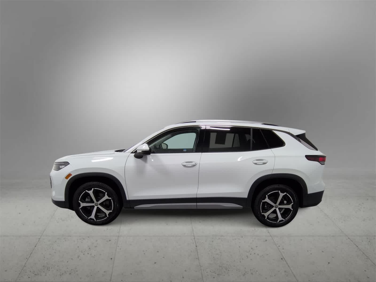 Thumbnail: 2026 Volkswagen Tiguan - 5