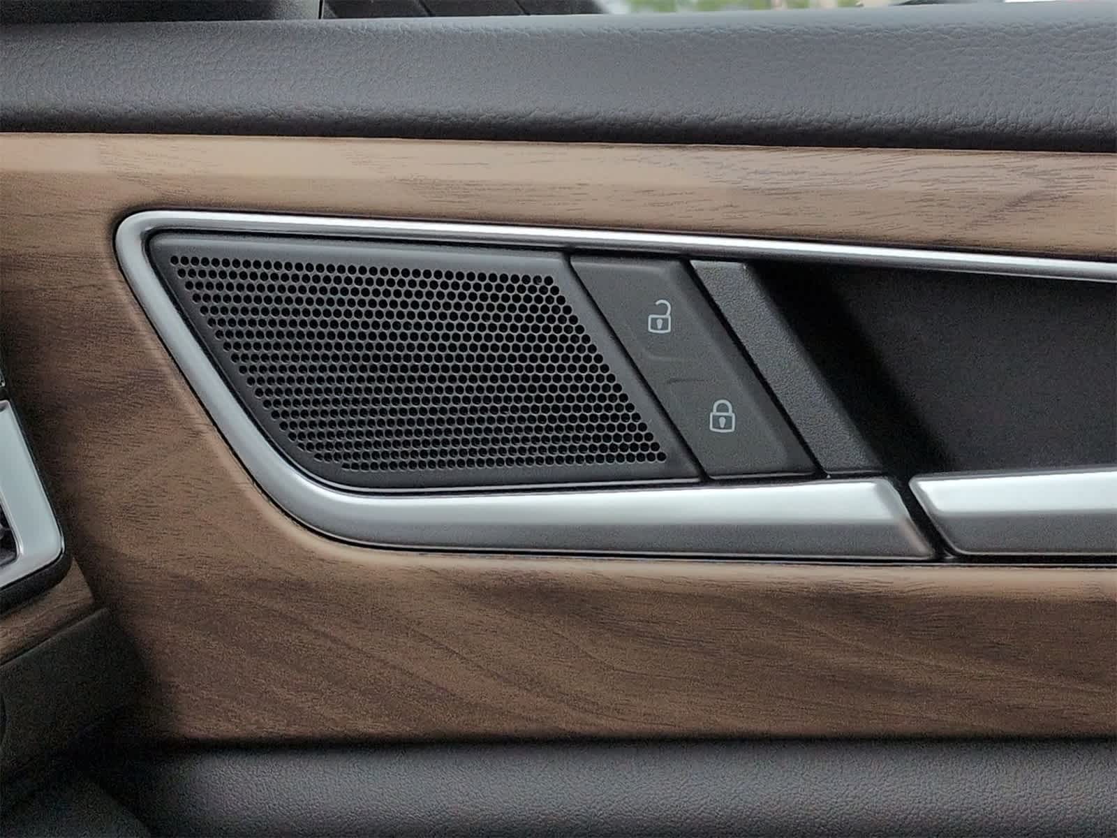 Thumbnail: 2026 Volkswagen Atlas - 32