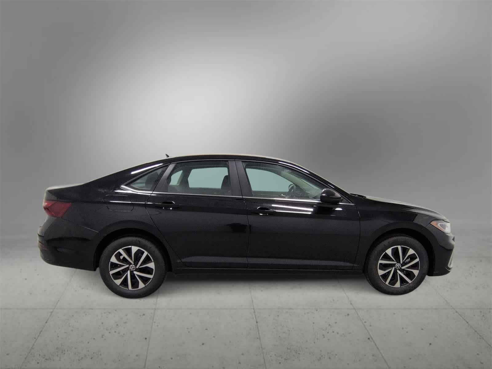 Thumbnail: 2026 Volkswagen Jetta - 9