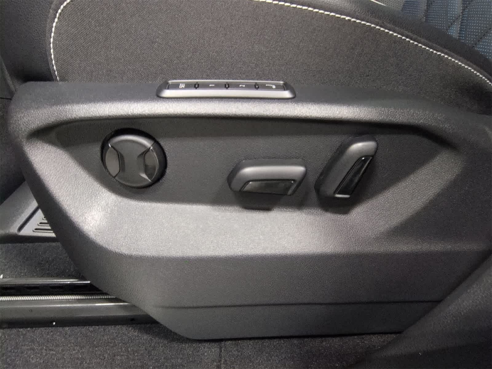 Thumbnail: 2026 Volkswagen Atlas - 18