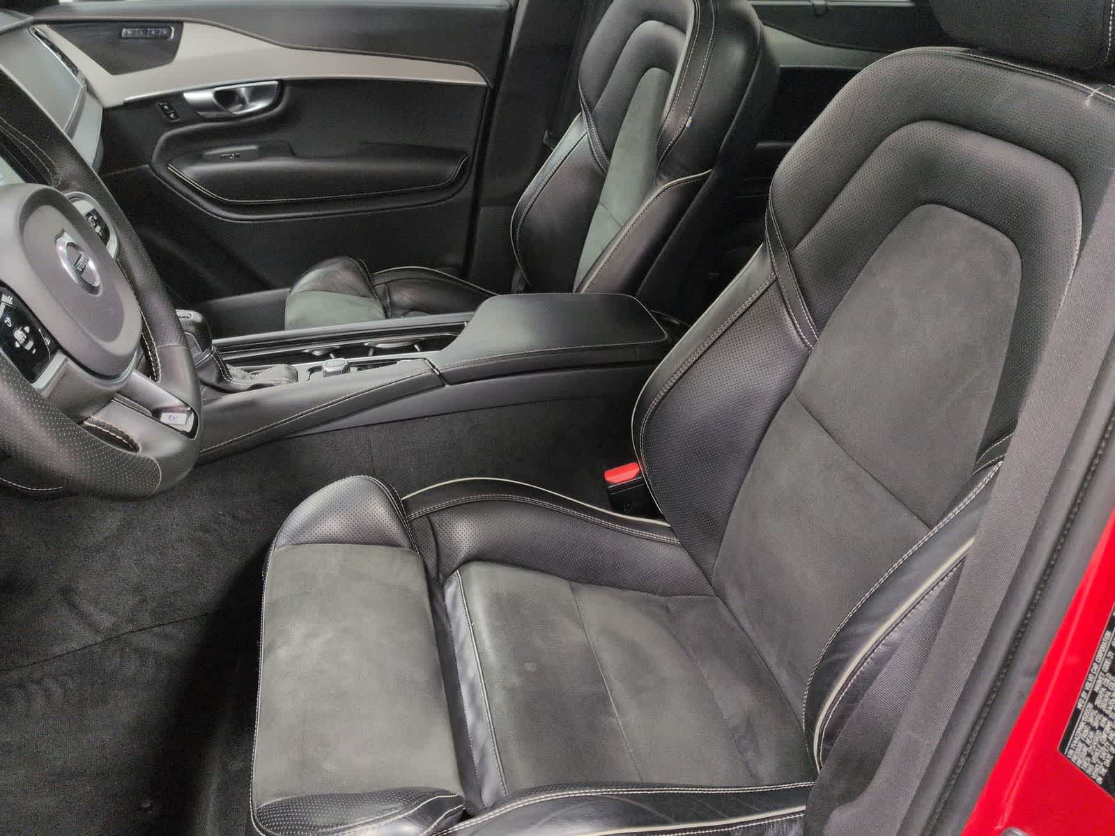 Thumbnail: 2019 Volvo XC90 - 17