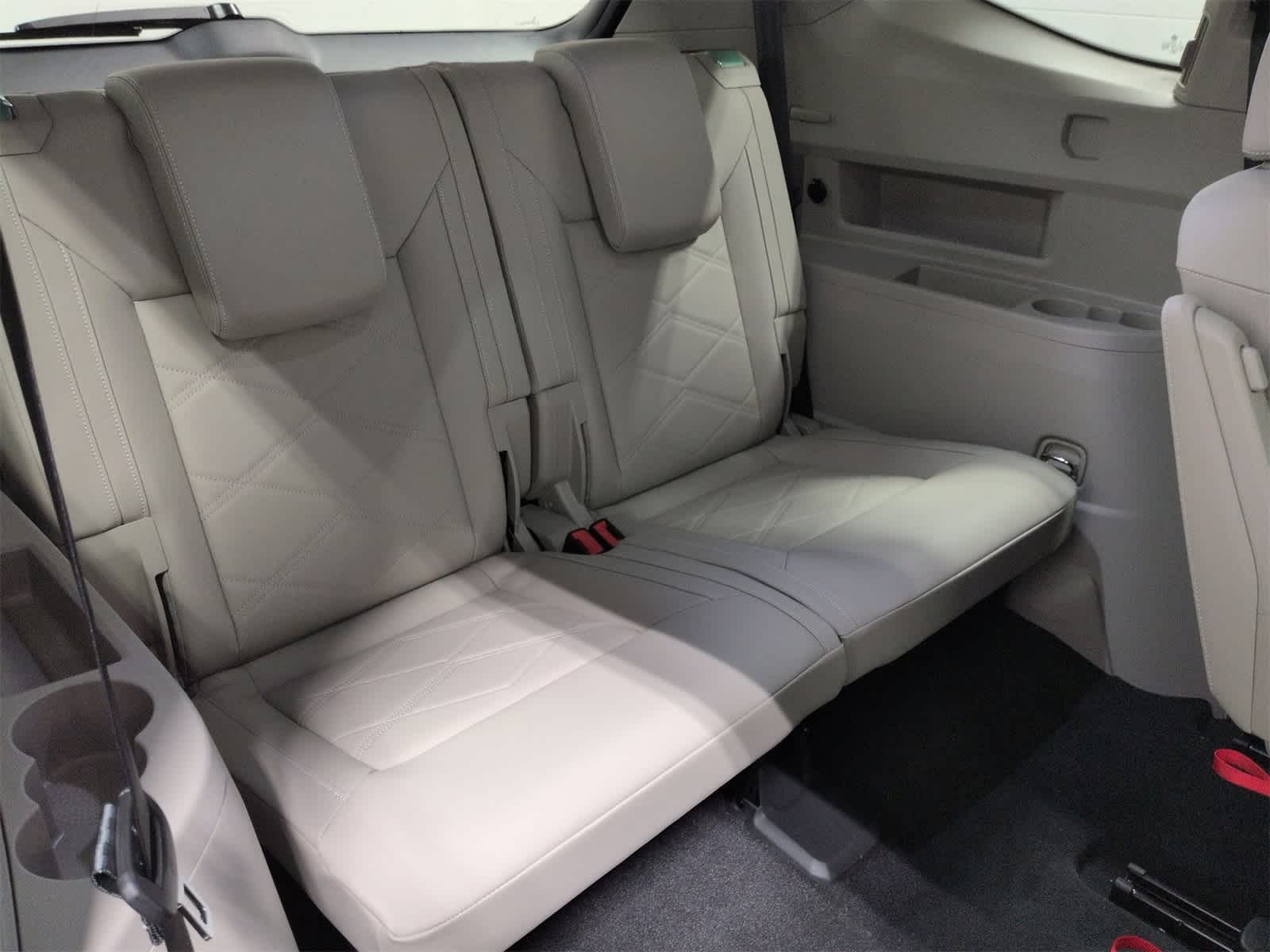 Thumbnail: 2026 Volkswagen Atlas - 37