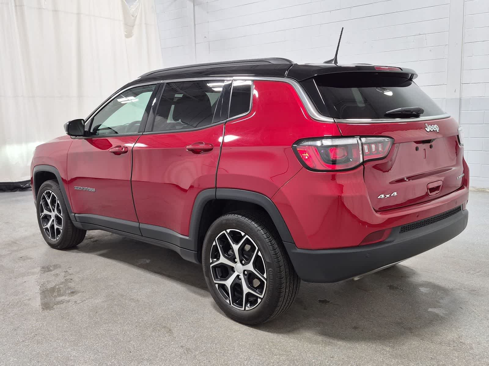 Thumbnail: 2024 Jeep Compass - 12