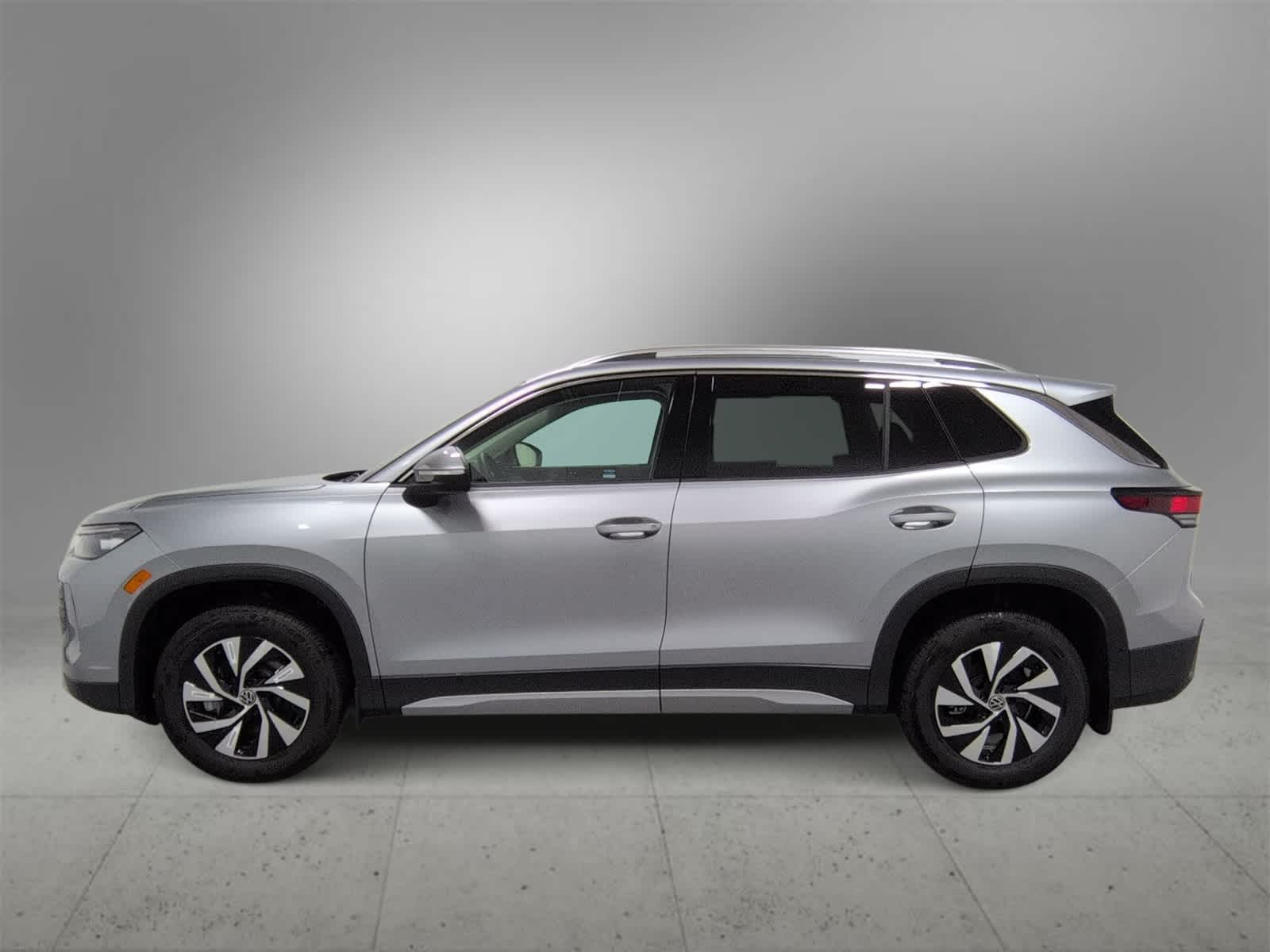 Thumbnail: 2026 Volkswagen Tiguan - 5