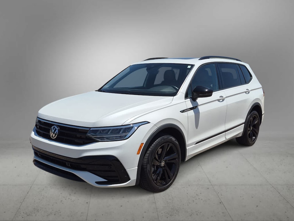 Certified 2023 Volkswagen Tiguan 2.0T SE R-Line Black SUV