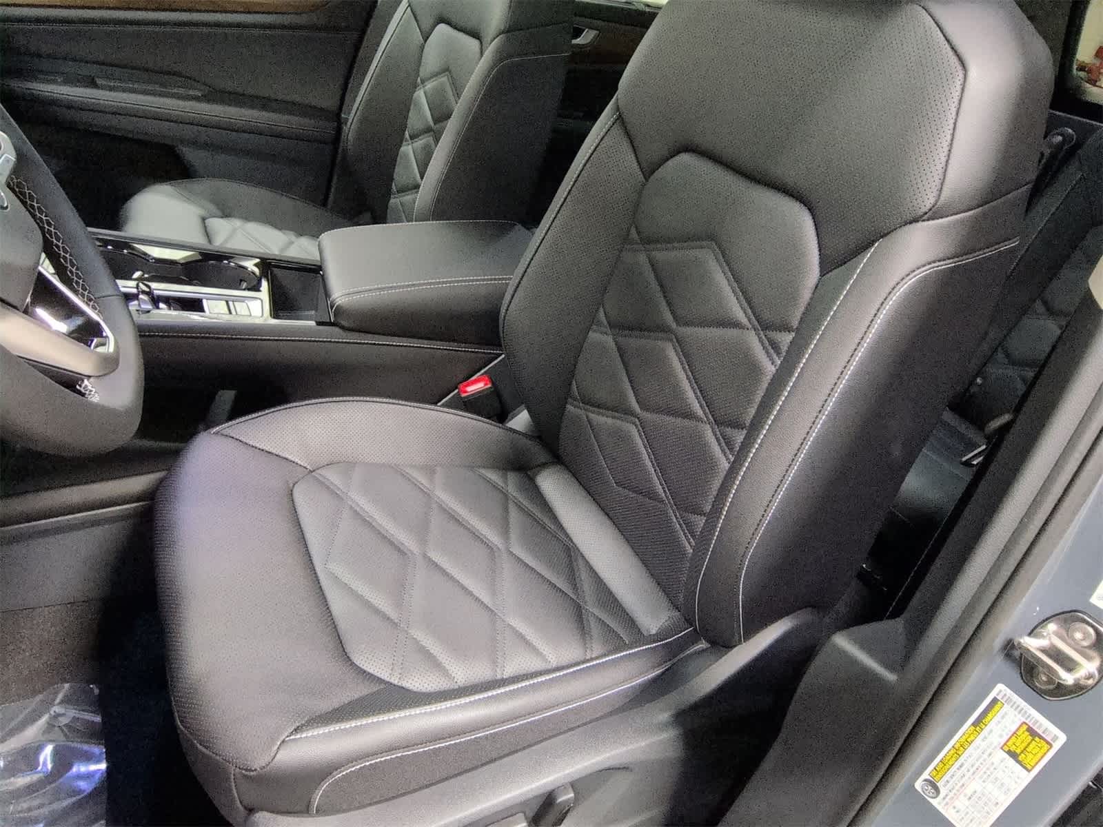 Thumbnail: 2026 Volkswagen Atlas - 17