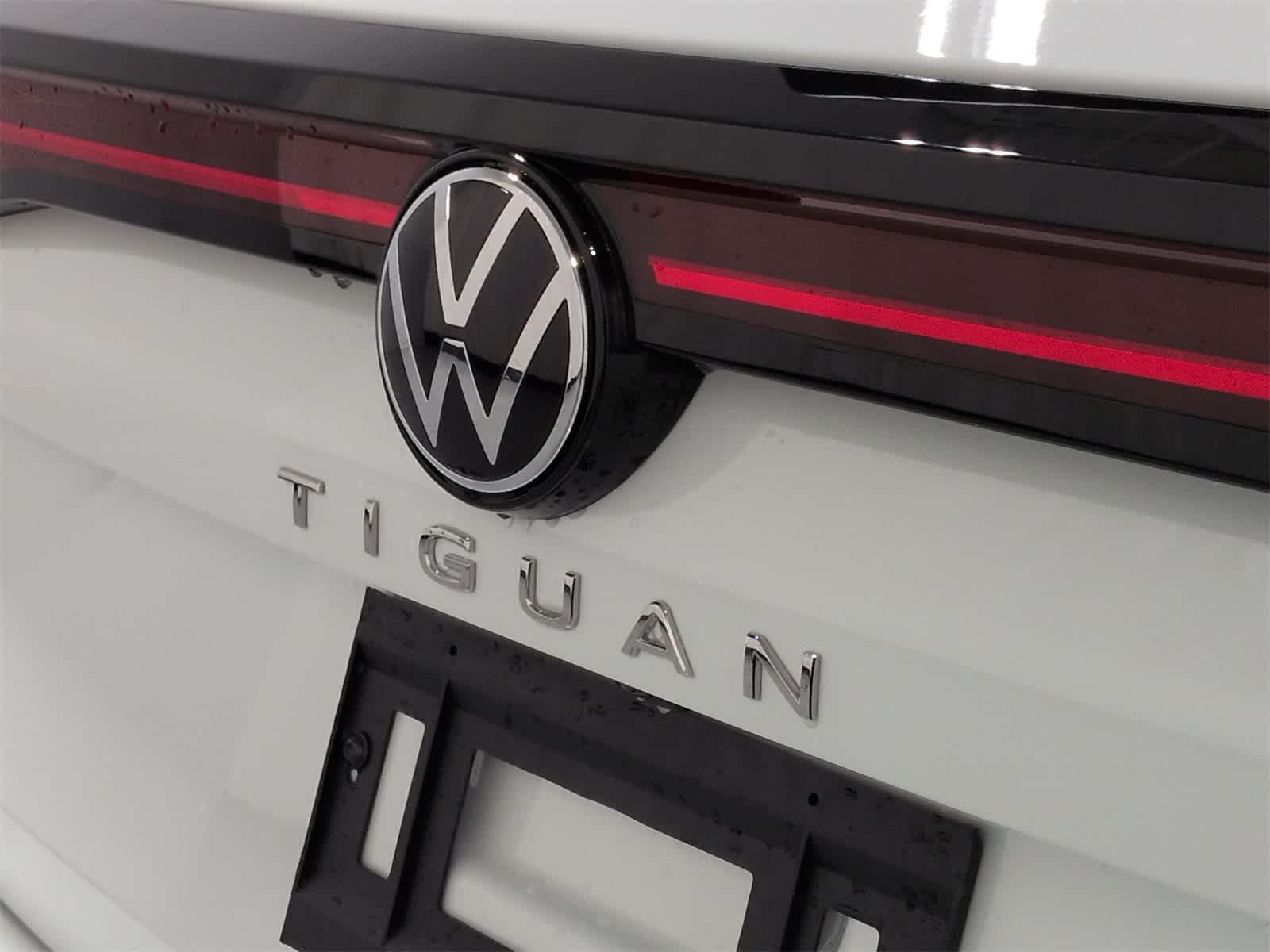 Thumbnail: 2026 Volkswagen Tiguan - 12