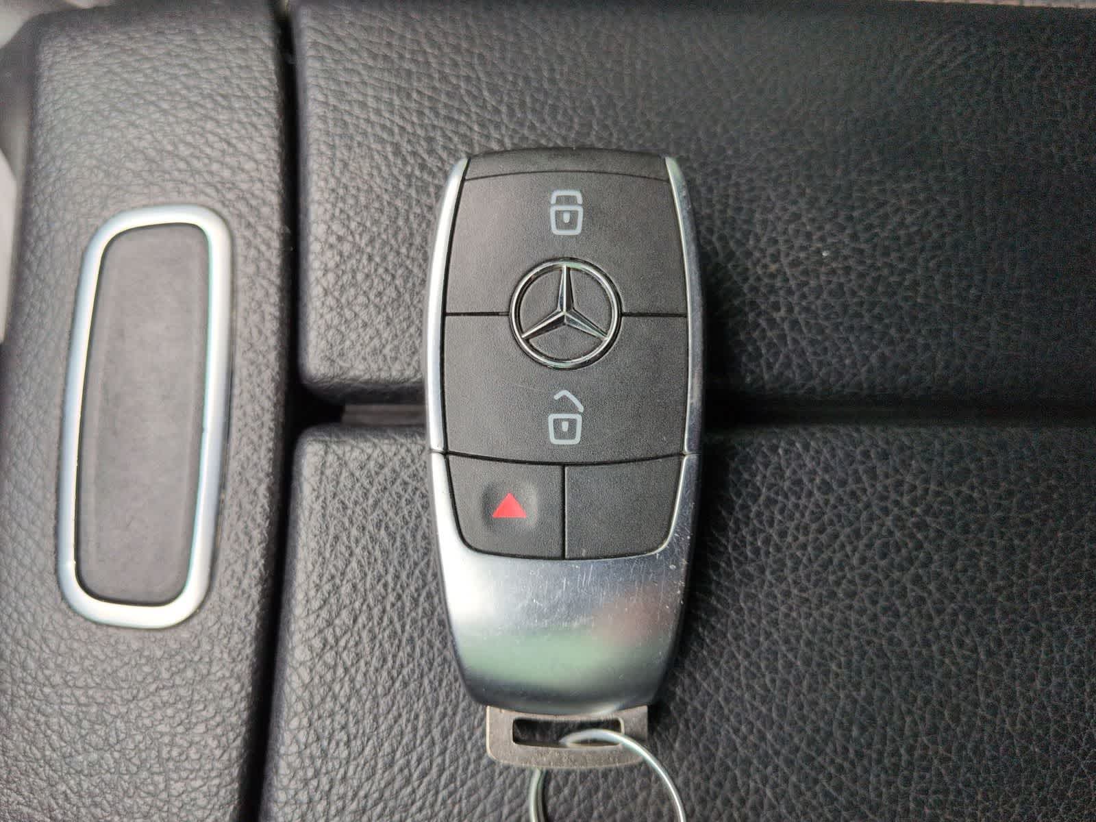 2022 Mercedes-Benz GLB Base - Photo 37