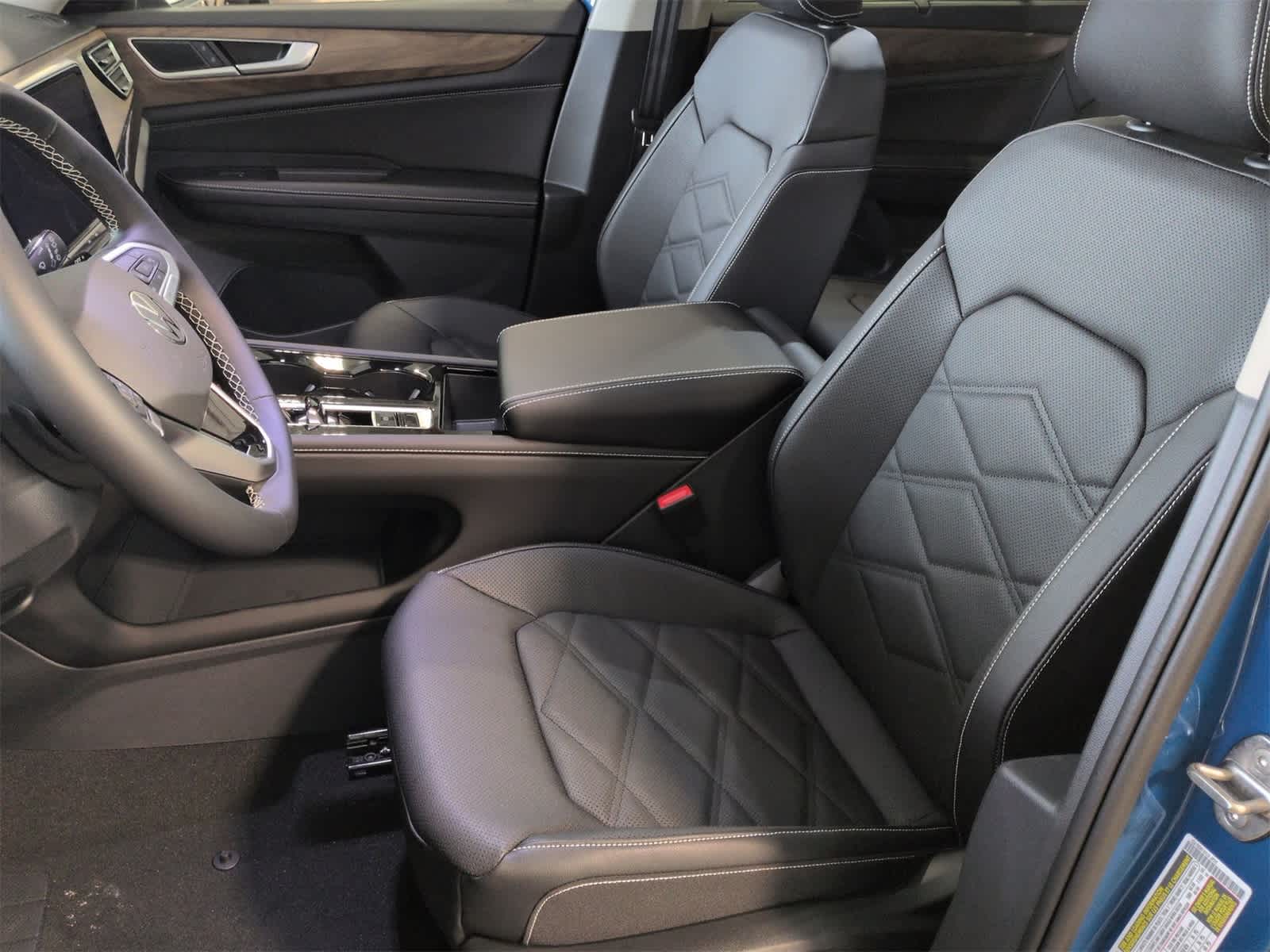 Thumbnail: 2026 Volkswagen Atlas - 17