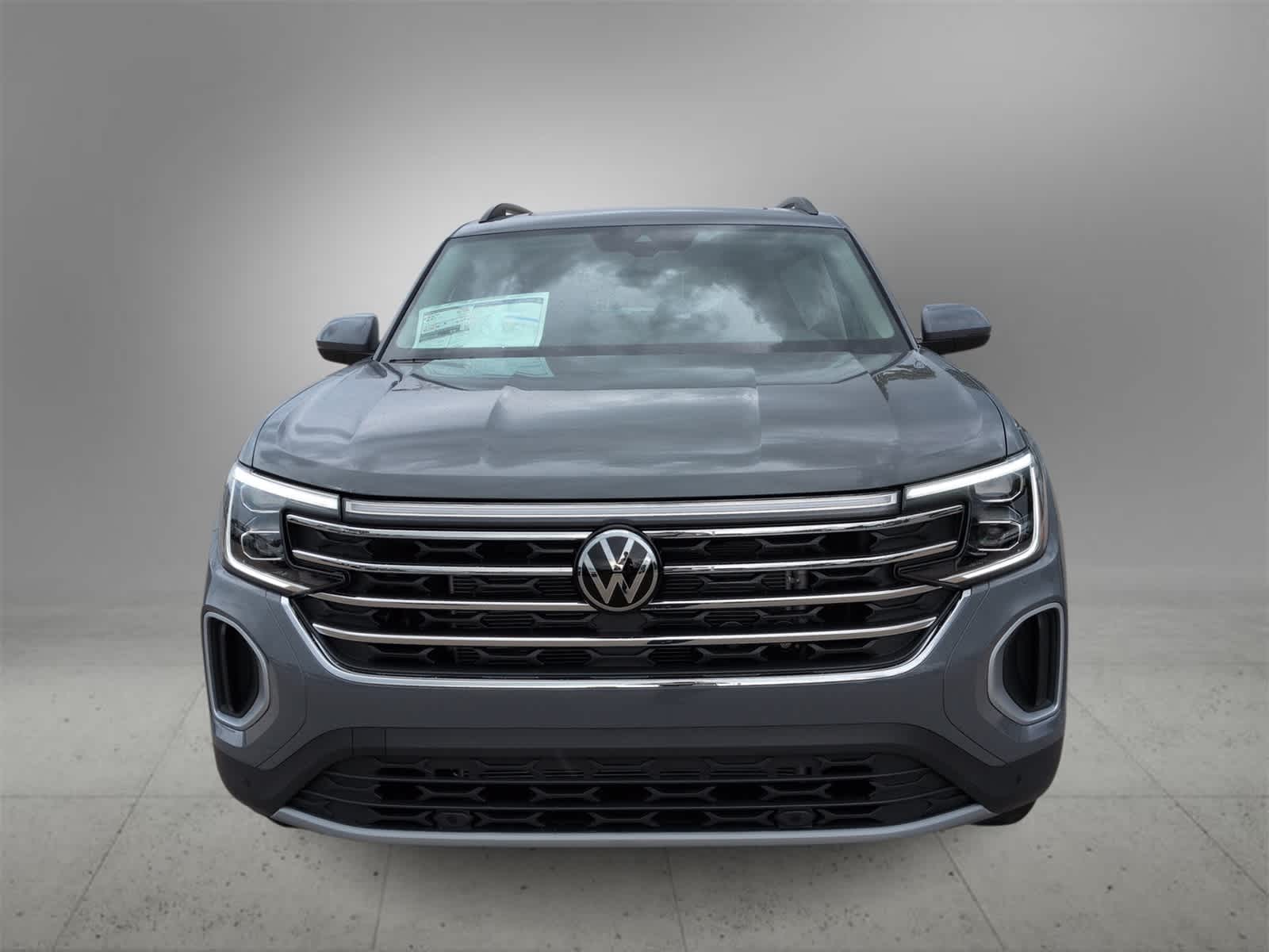 2026 Volkswagen Atlas SE Technology photo 2