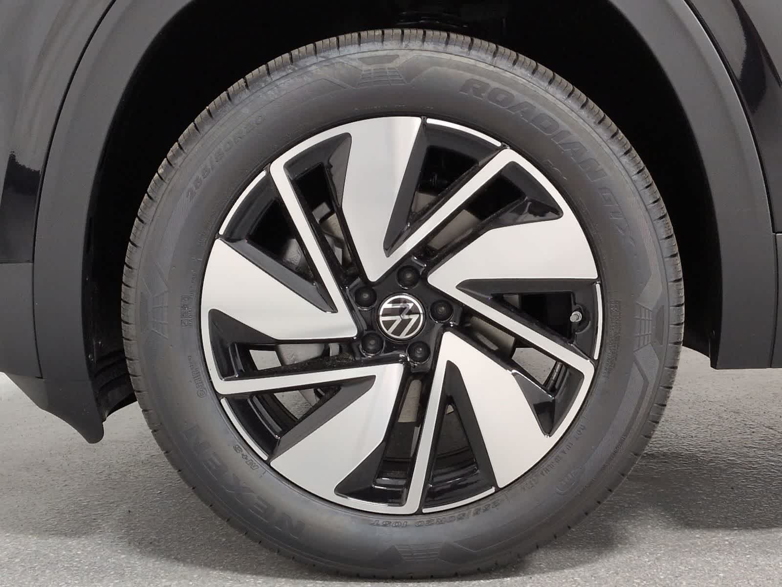 Thumbnail: 2026 Volkswagen Atlas - 13