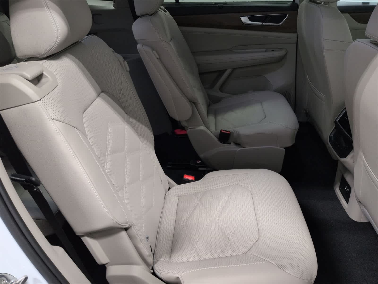 Thumbnail: 2026 Volkswagen Atlas - 21