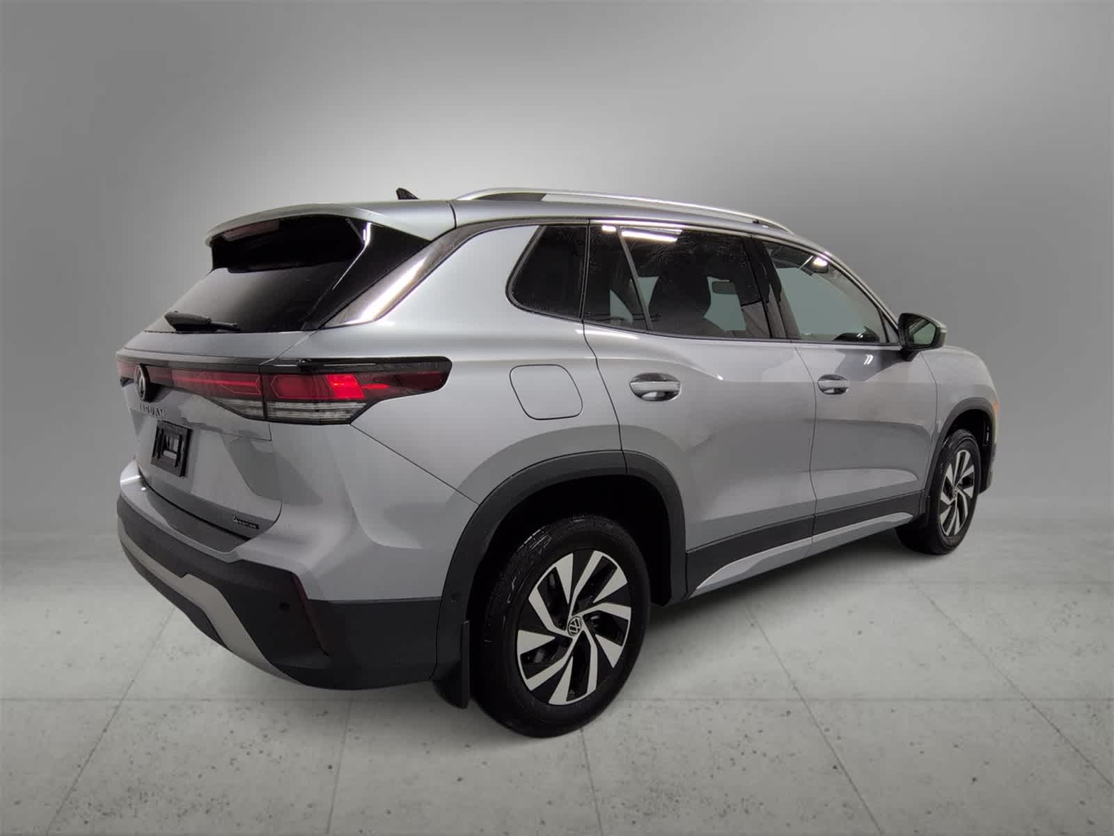 Thumbnail: 2026 Volkswagen Tiguan - 8