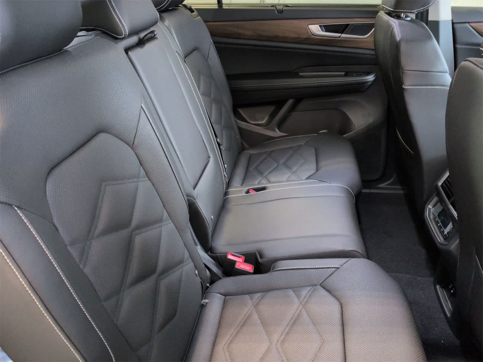 Thumbnail: 2026 Volkswagen Atlas - 22