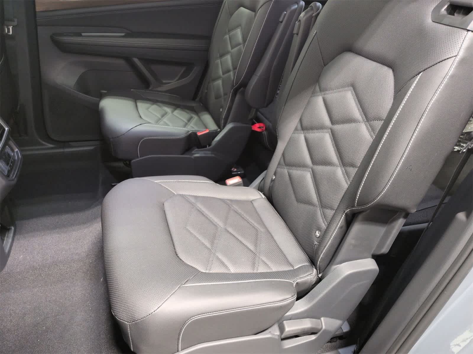 Thumbnail: 2026 Volkswagen Atlas - 21