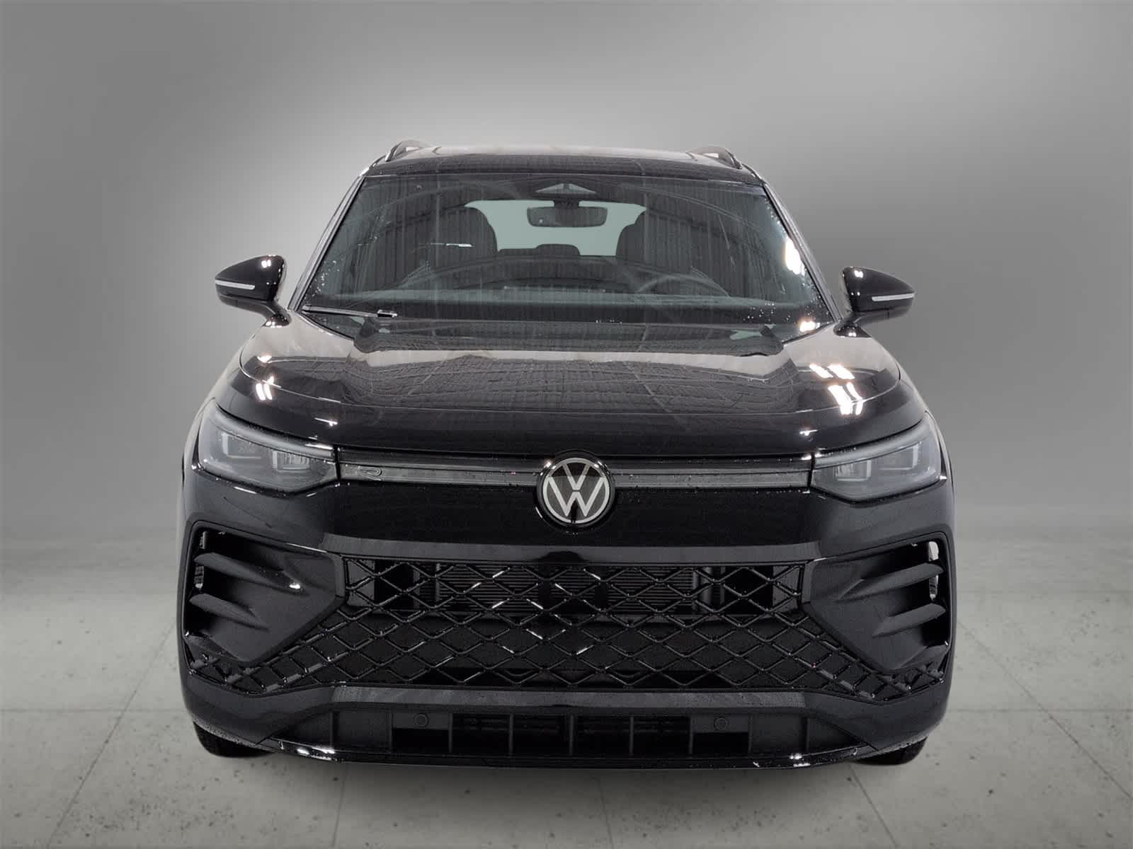 Thumbnail: 2026 Volkswagen Tiguan - 3