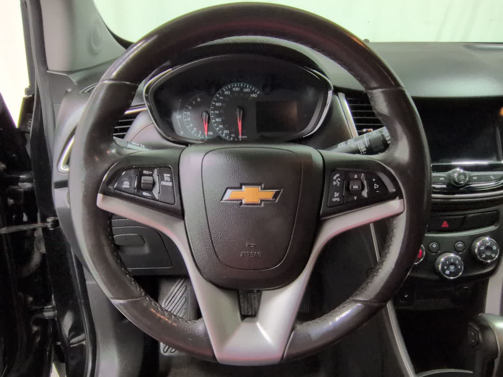 Thumbnail: 2019 Chevrolet Trax - 21