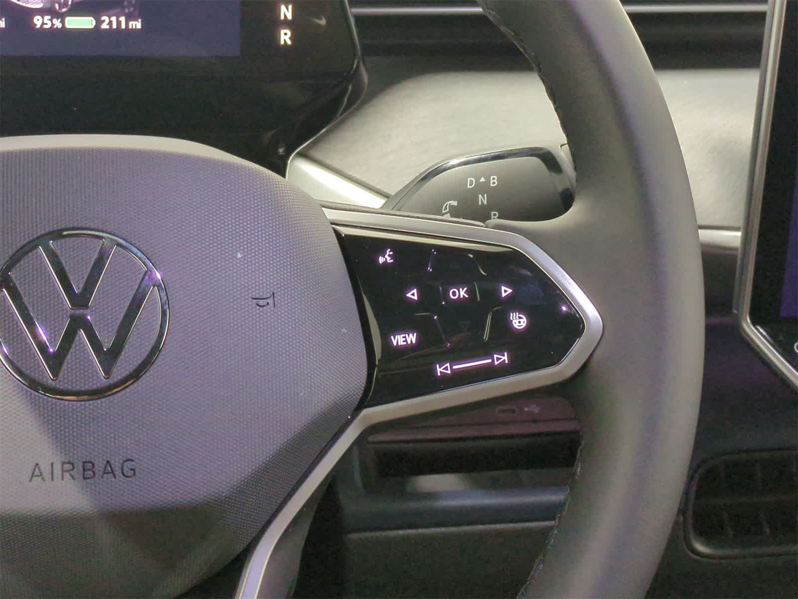 Thumbnail: 2025 Volkswagen ID.Buzz - 21