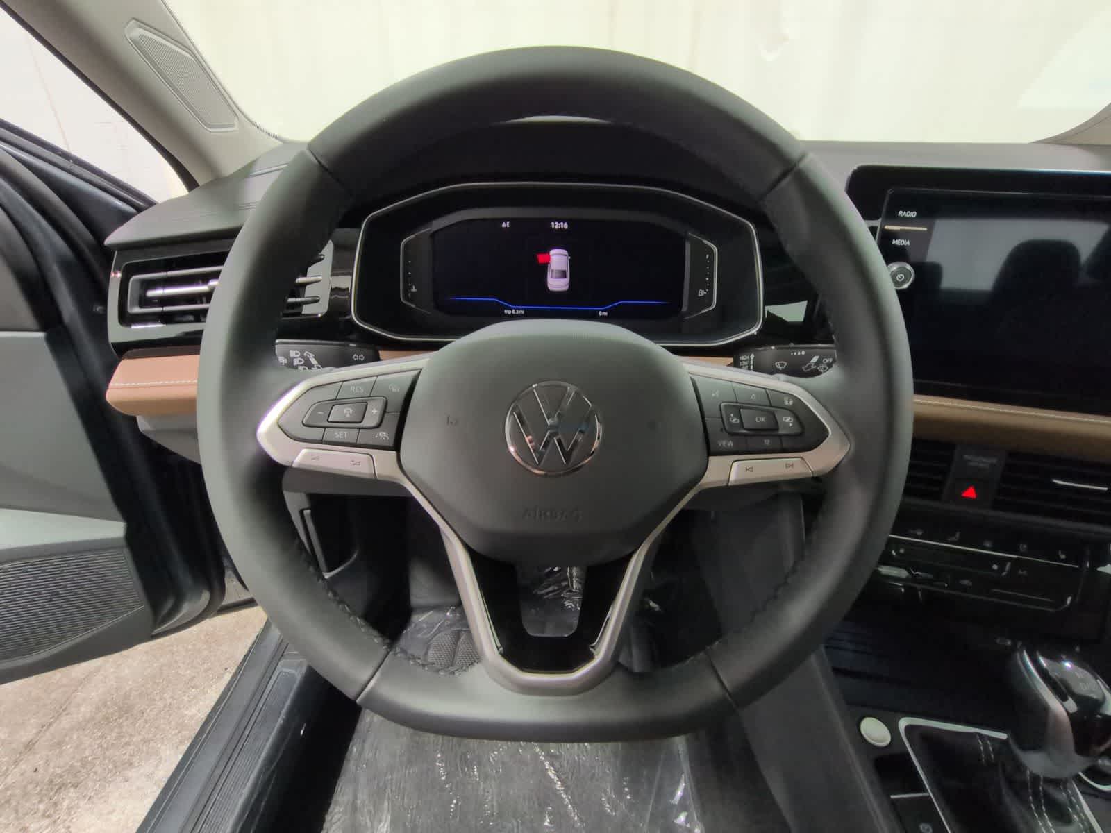 2026 Volkswagen Jetta SEL - Photo 25