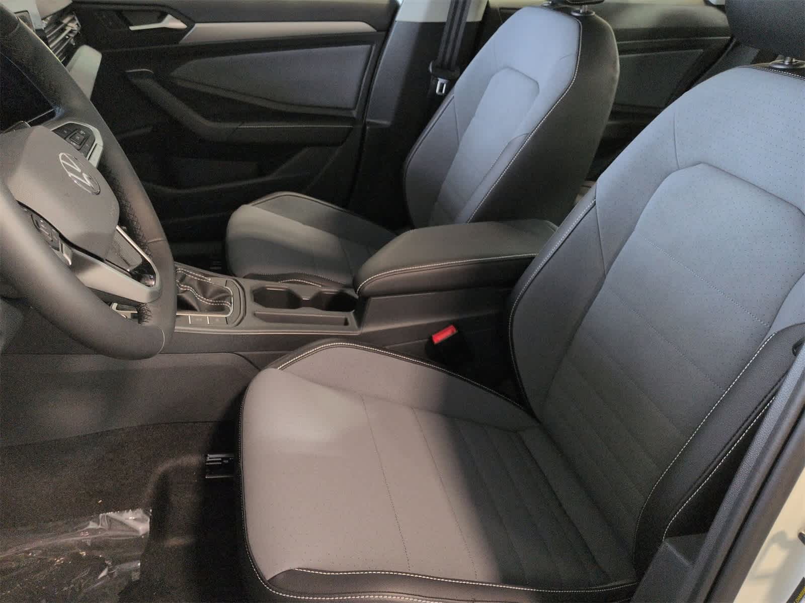 Thumbnail: 2026 Volkswagen Jetta - 17