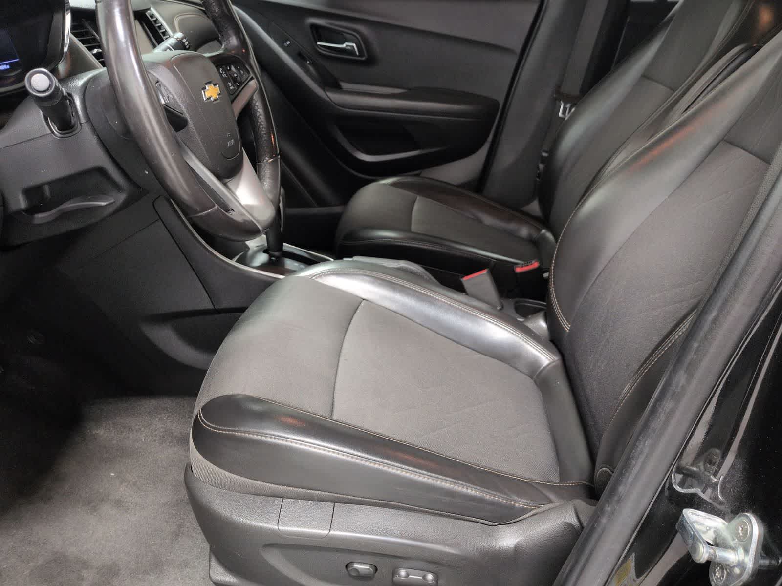 Thumbnail: 2019 Chevrolet Trax - 15