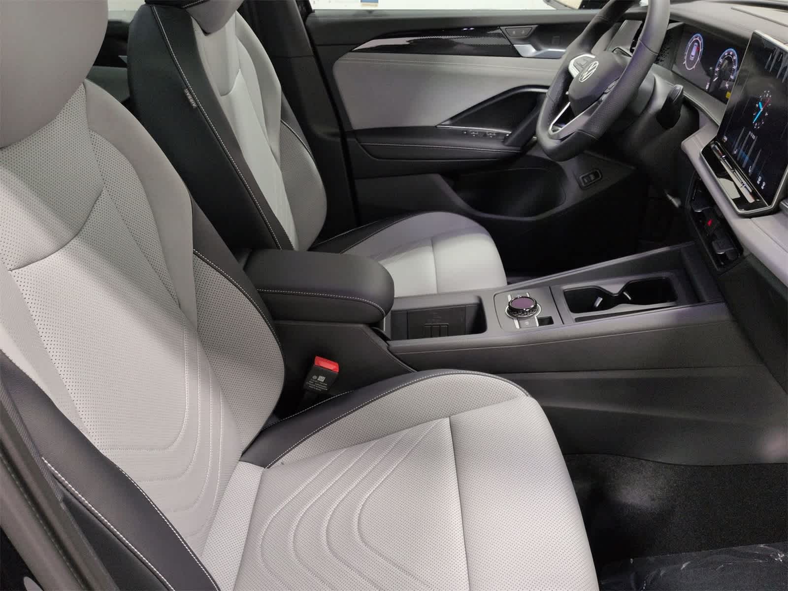 Thumbnail: 2026 Volkswagen Tiguan - 24