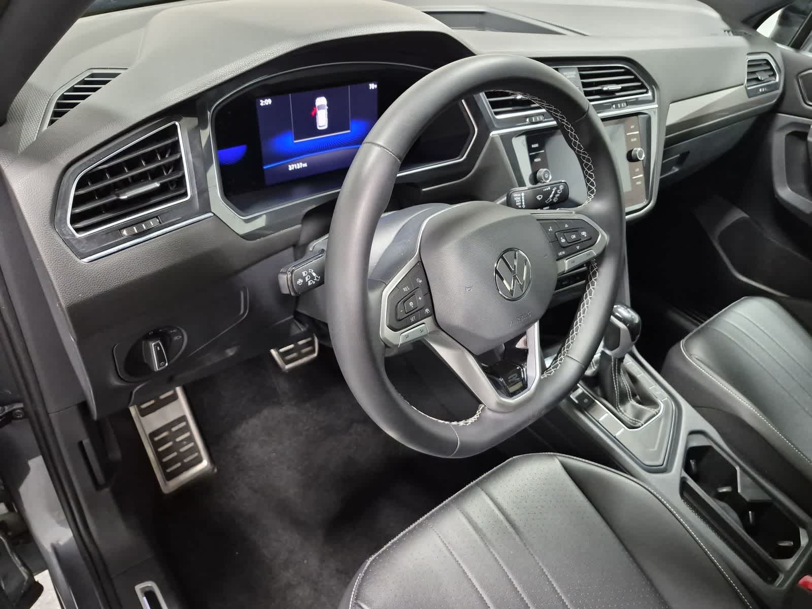 2023 Volkswagen Tiguan SE R-LINE BLACK - Photo 10