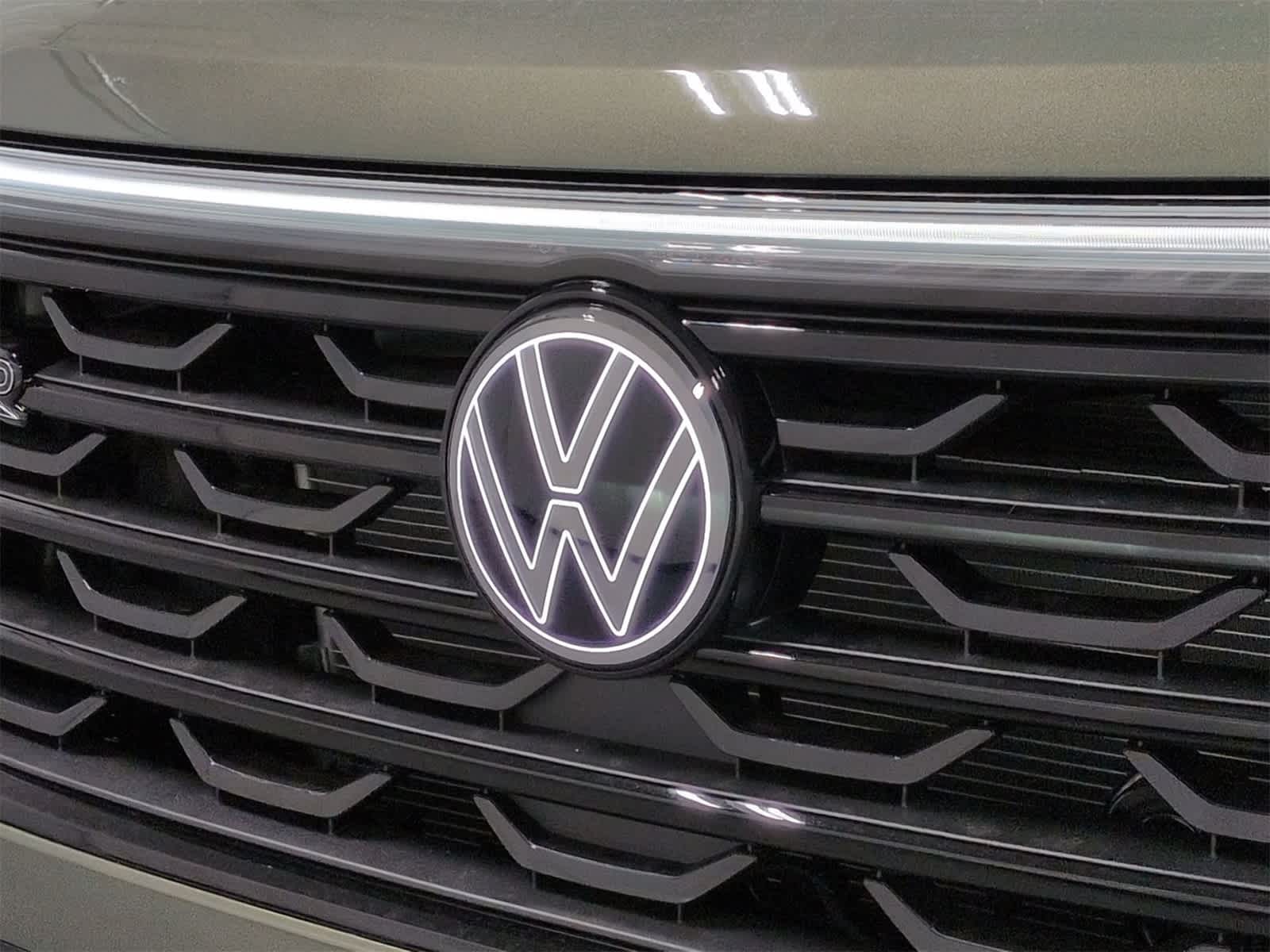 Thumbnail: 2026 Volkswagen Atlas - 12