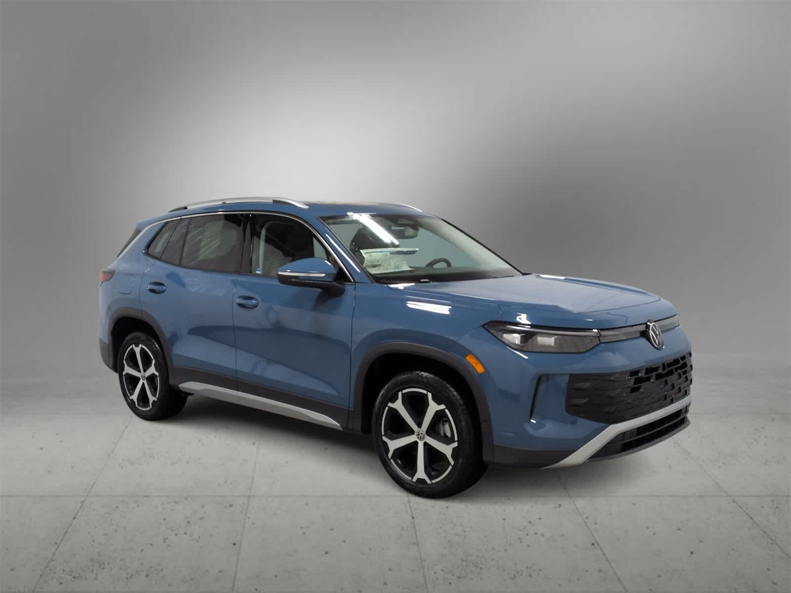 Thumbnail: 2026 Volkswagen Tiguan - 2