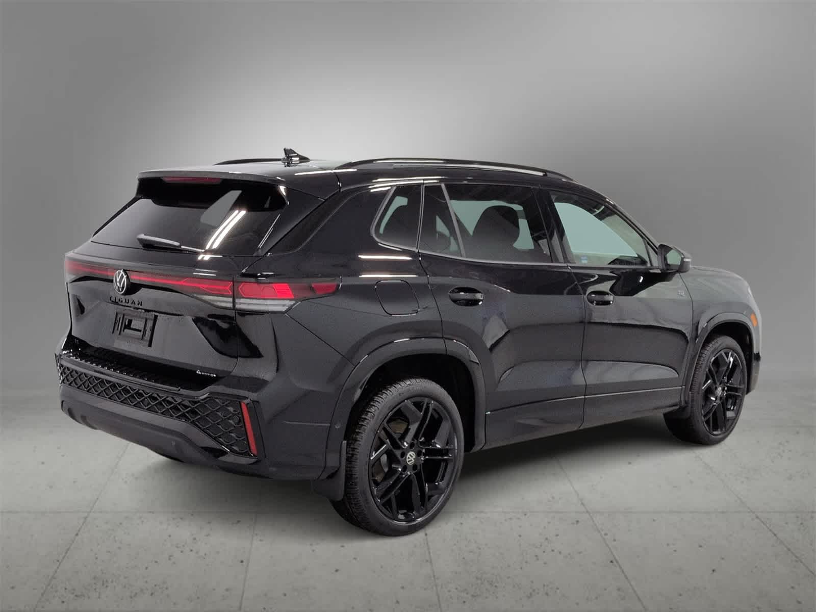 Thumbnail: 2026 Volkswagen Tiguan - 8