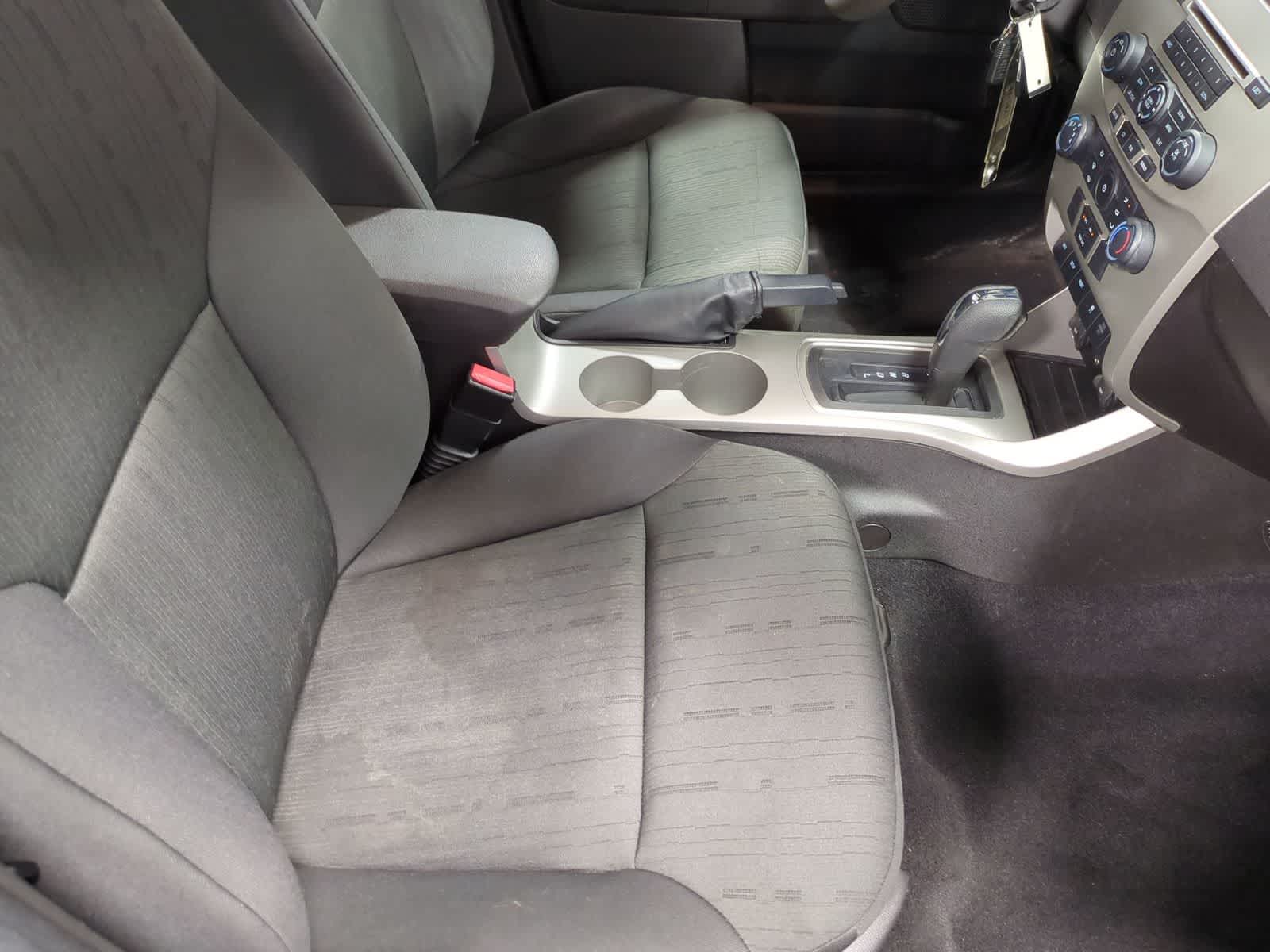 Thumbnail: 2011 Ford Focus - 20