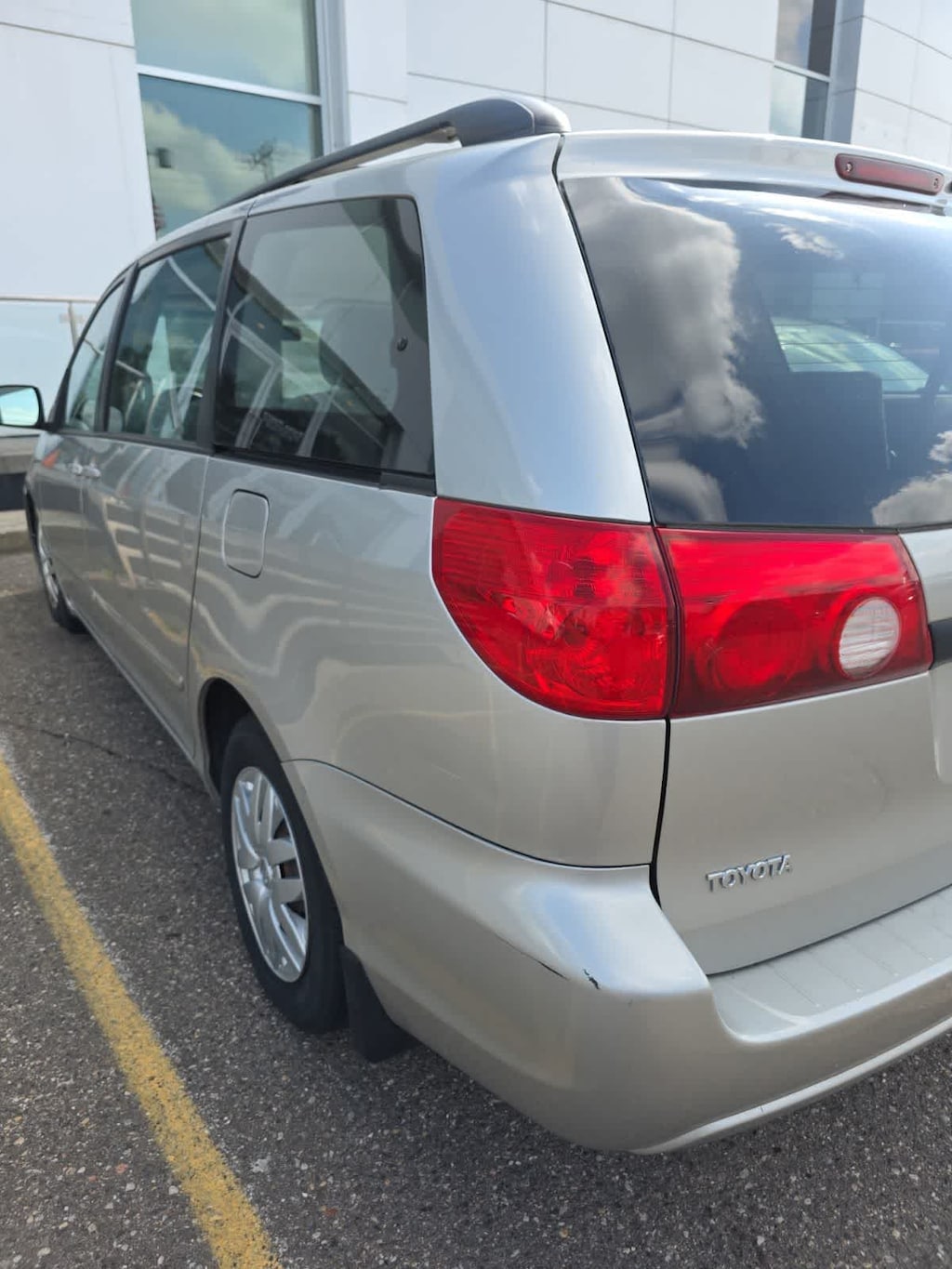Used 2007 Toyota Sienna CE Van