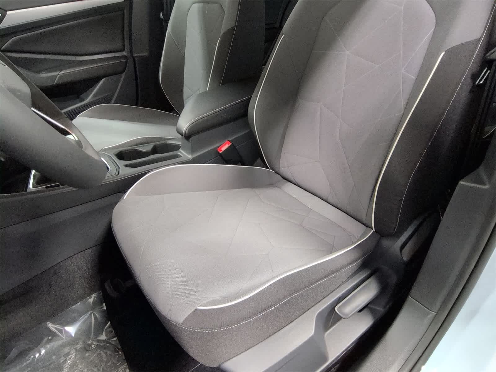 Thumbnail: 2026 Volkswagen Jetta - 17