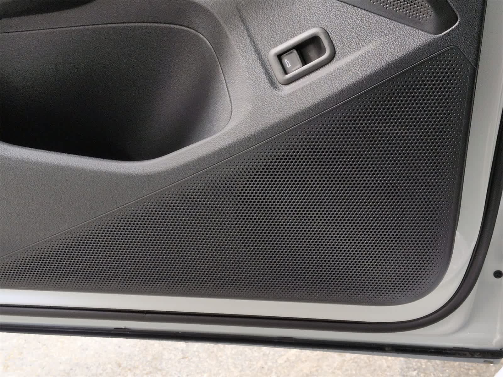 Thumbnail: 2026 Volkswagen Tiguan - 32