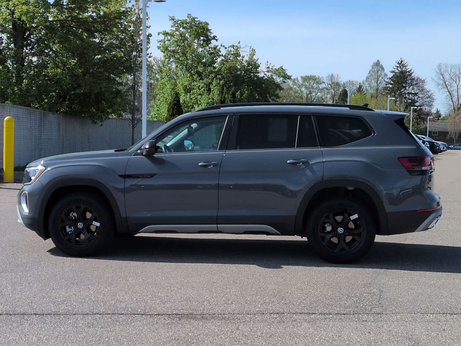 Thumbnail: 2026 Volkswagen Atlas - 11