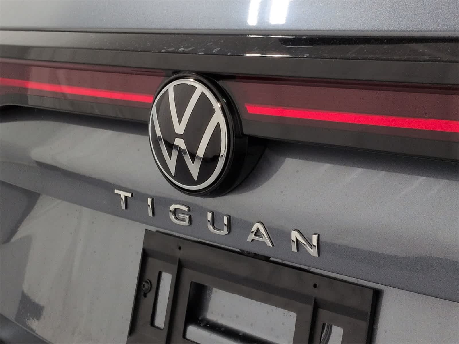 Thumbnail: 2026 Volkswagen Tiguan - 12