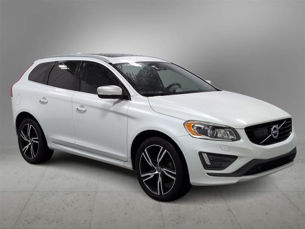 Used 2017 Volvo XC60 T6 AWD R-Design SUV