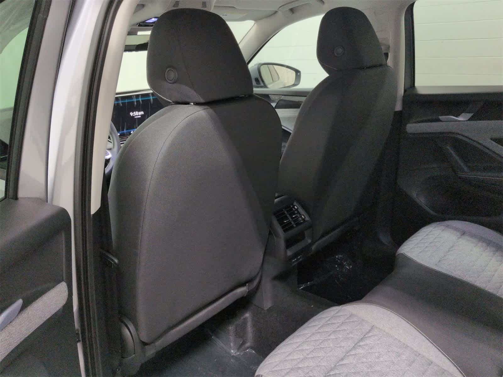 Thumbnail: 2026 Volkswagen Tiguan - 19