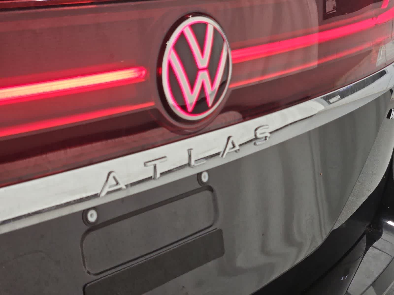 Thumbnail: 2026 Volkswagen Atlas - 12