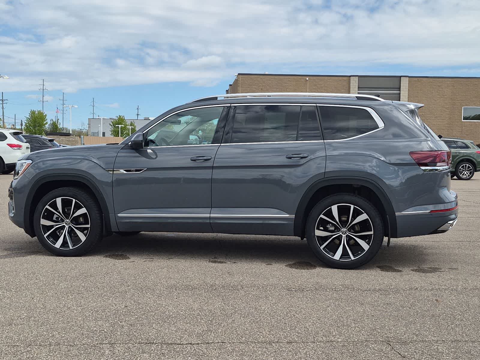 Thumbnail: 2026 Volkswagen Atlas - 11