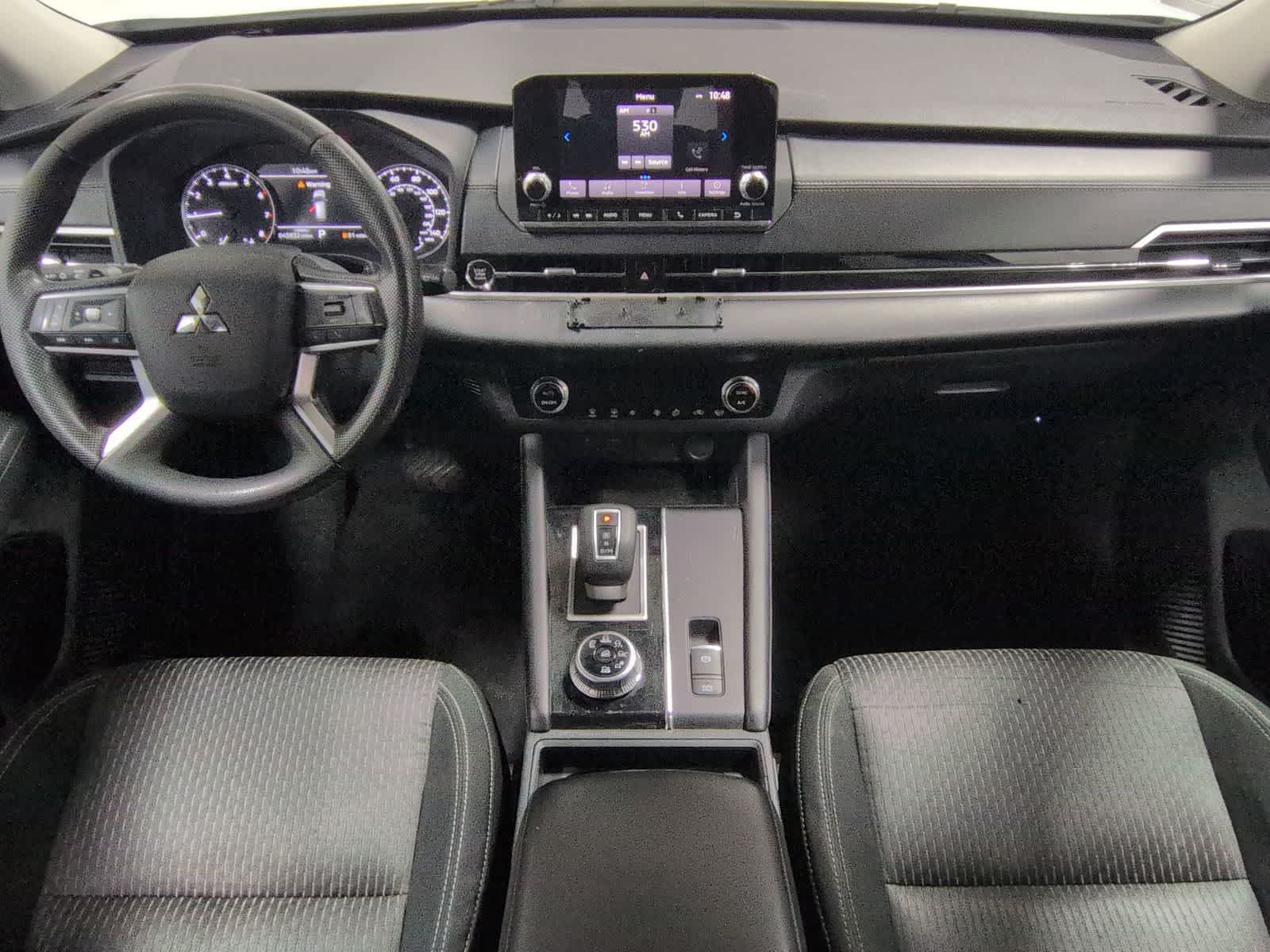 Thumbnail: 2022 Mitsubishi Outlander - 16