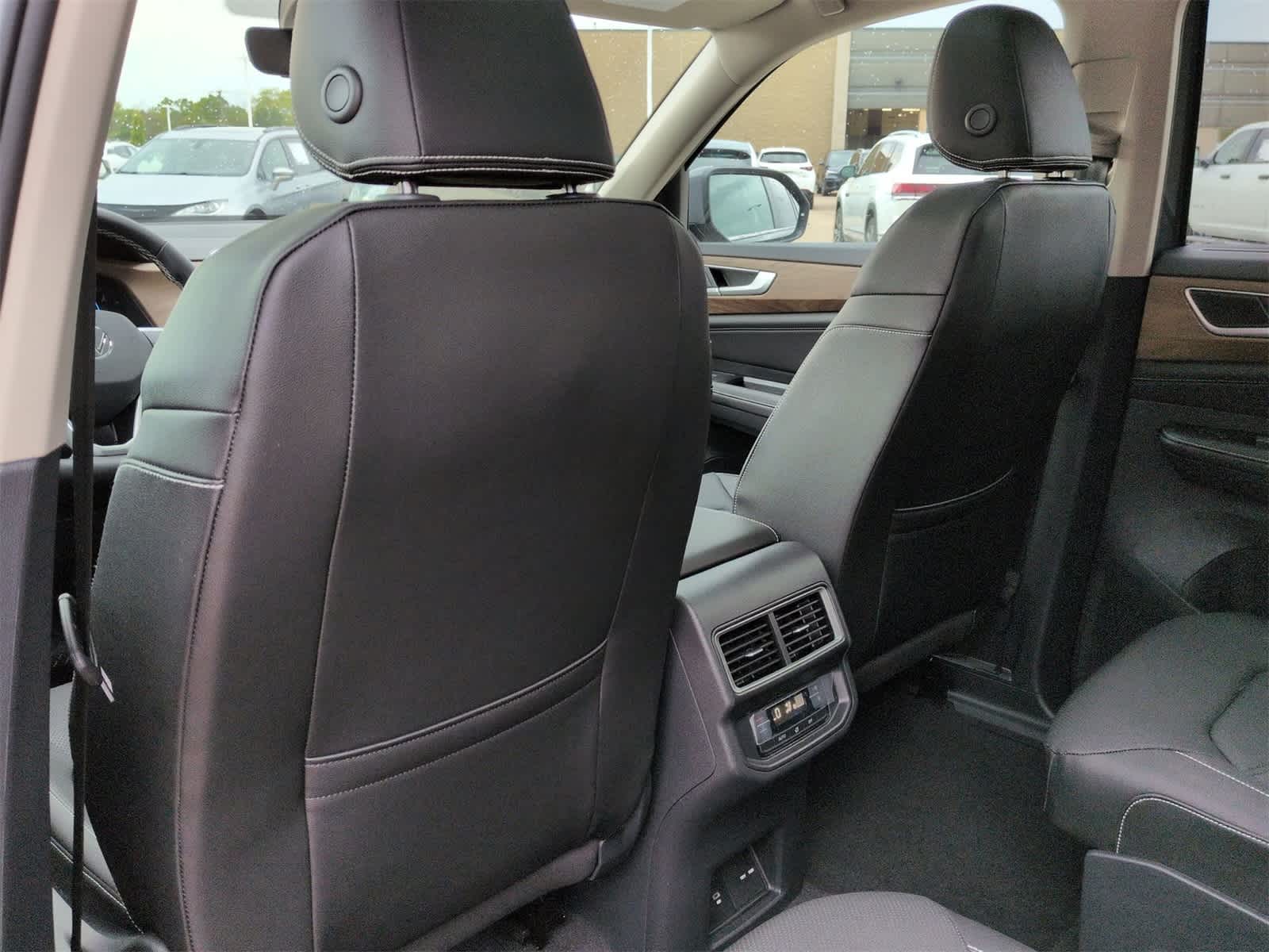 Thumbnail: 2026 Volkswagen Atlas - 18