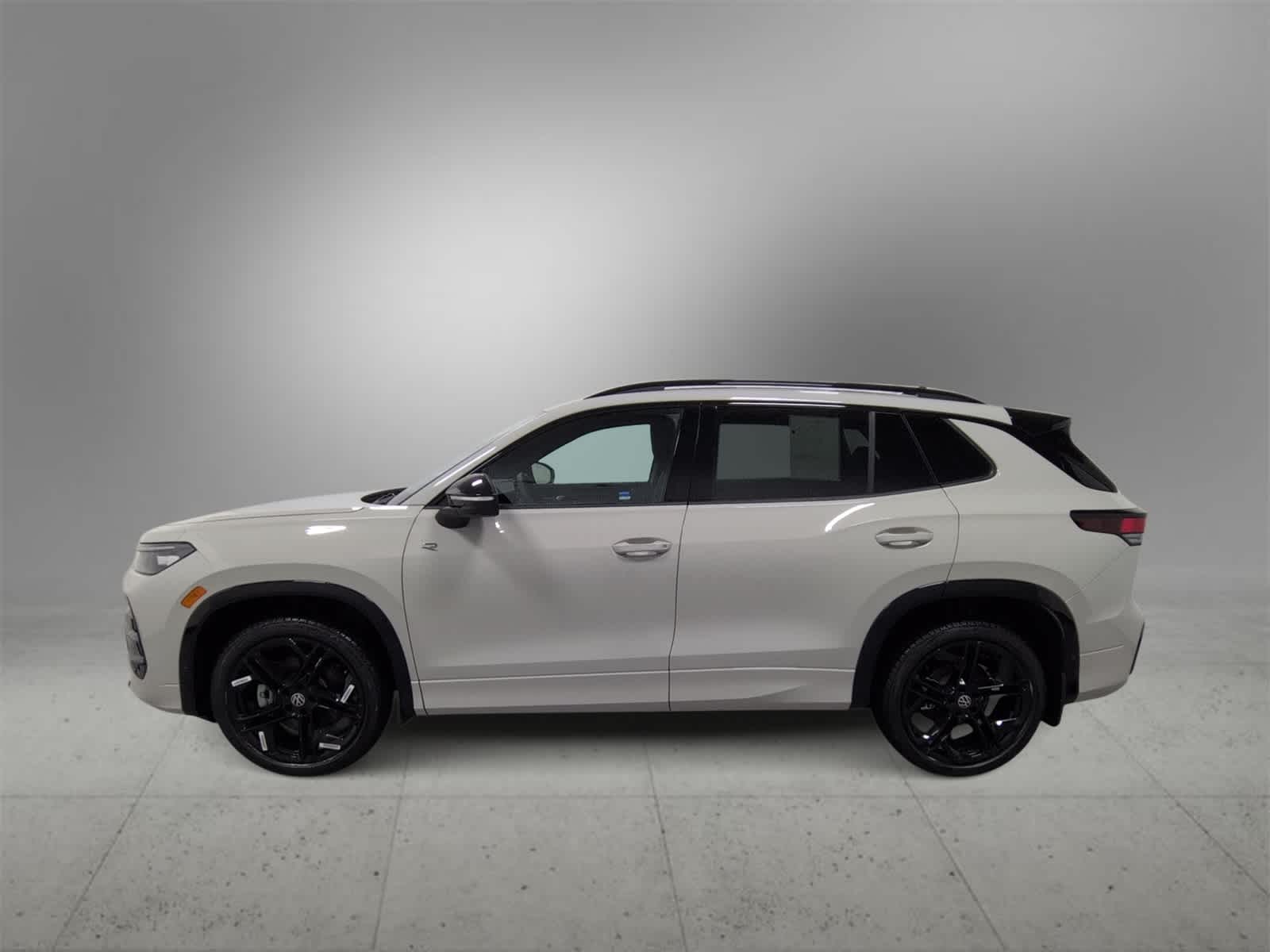 Thumbnail: 2026 Volkswagen Tiguan - 5