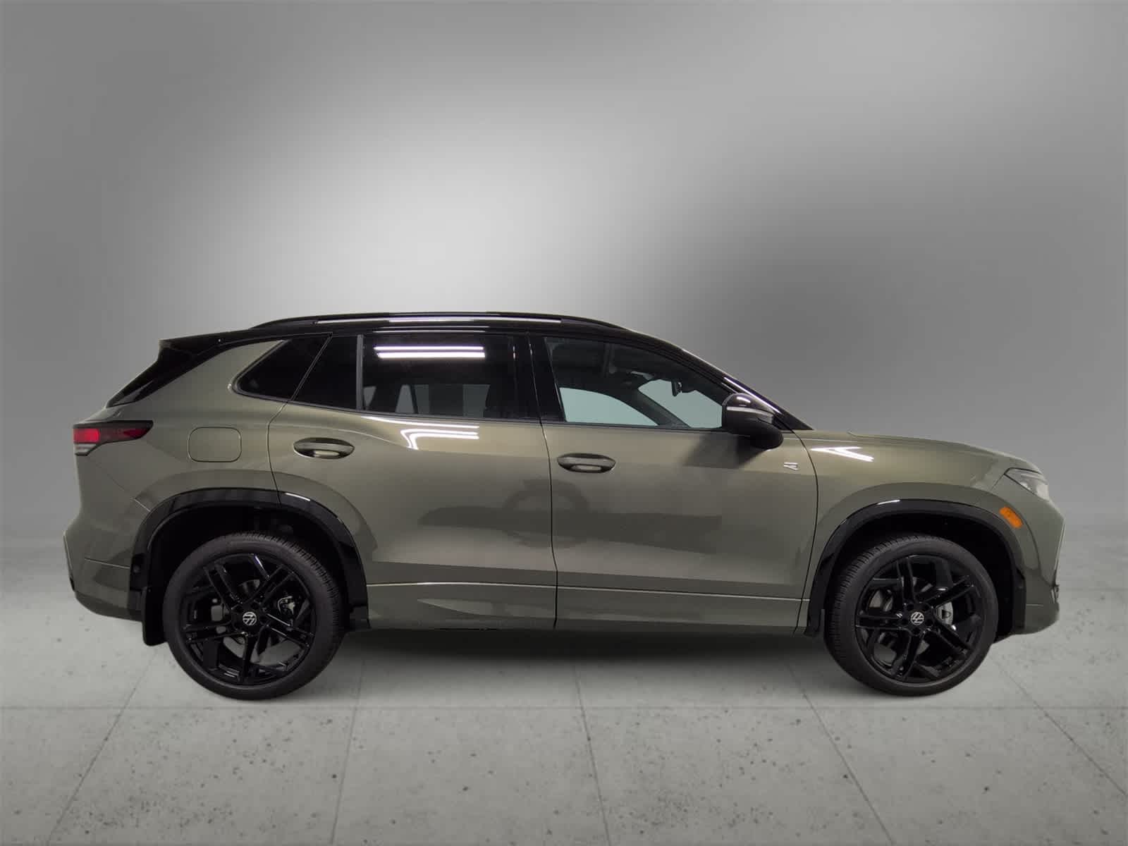 Thumbnail: 2026 Volkswagen Tiguan - 9