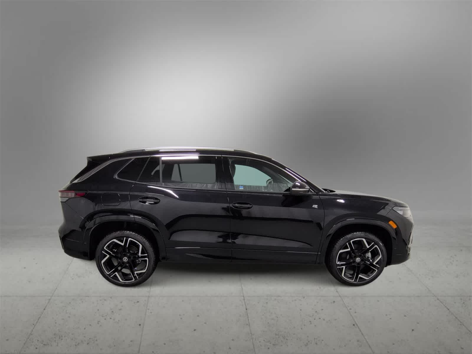 Thumbnail: 2026 Volkswagen Tiguan - 9