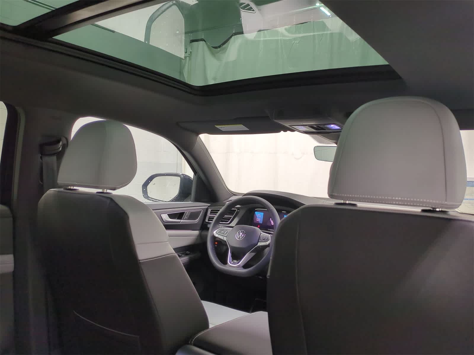 2025 Volkswagen Atlas SEL 23